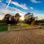 Bed & Breakfast Queen's Escape 3*