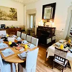Bed & Breakfast Queen's Escape Martel
