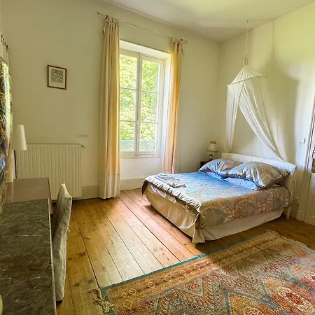Bed & Breakfast Queen's Escape