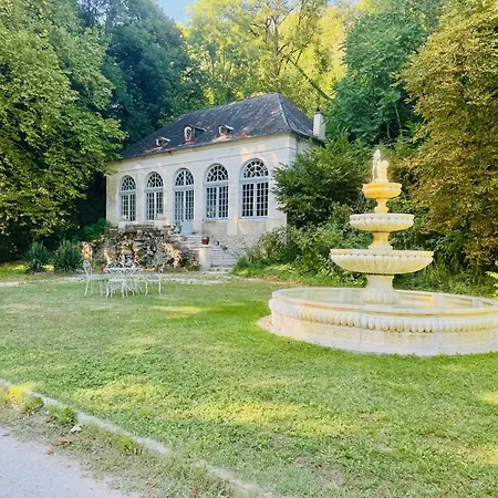 Bed & Breakfast Queen's Escape