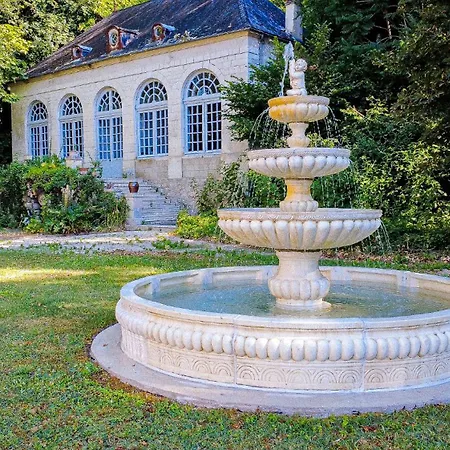 Queen's Escape Martel