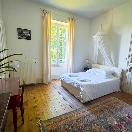 Queen's Escape Bed & Breakfast