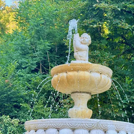 Queen's Escape Bed & Breakfast Martel